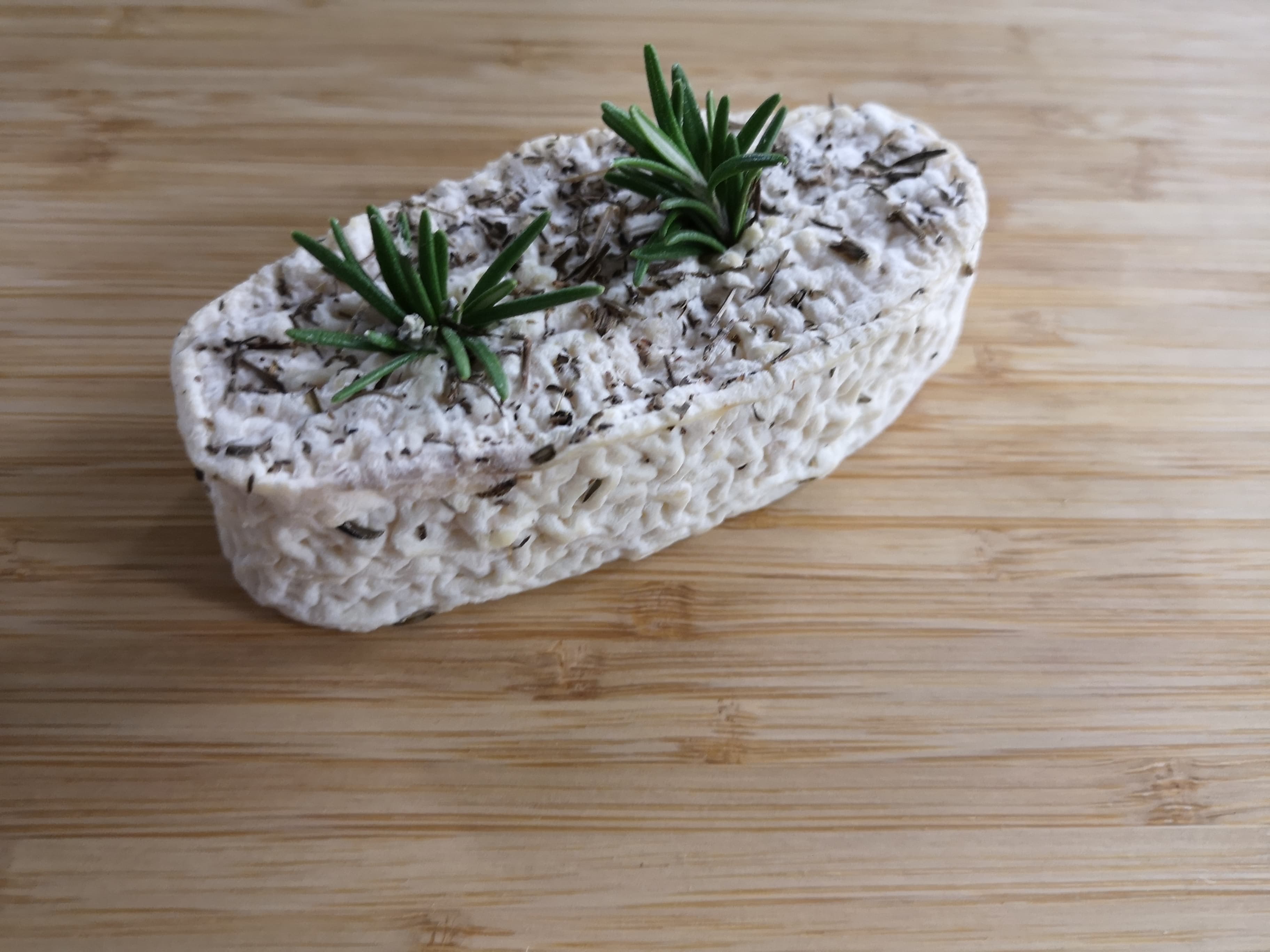 Nußlocher Ziegenkäse